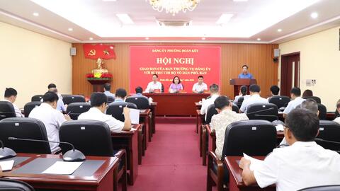 Hội nghị giao ban của Ban Thường vụ Đảng ủy với các đồng chí Bí thư chi bộ tổ dân phố, bản.