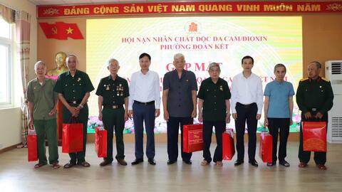 Phường Đoàn Kết gặp mặt kỷ niệm 65 năm thảm họa da cam/dioxin ở Việt Nam.