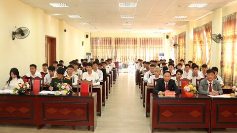 Bế giảng lớp Bồi dưỡng nhận thức về Đảng khóa I năm 2026