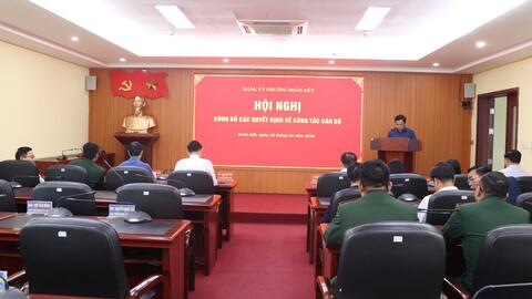 Hội nghị công bố các quyết định về công tác cán bộ