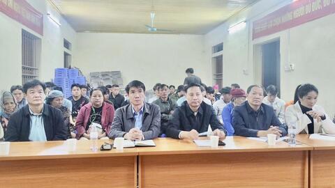 Kiểm tra công tác chuẩn bị bầu cử.