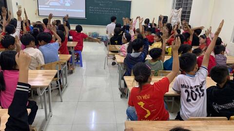 Tổng kết lớp dạy học tiếng Anh nền tảng Basic cho học sinh Trường PTDTBT Tiểu học Lản Nhì Thàng.