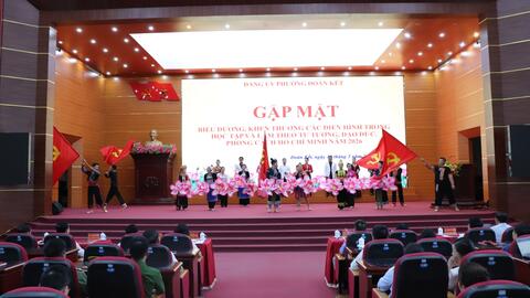 Phường Đoàn Kết: Gặp mặt, biểu dương và khen thưởng các điển hình tiêu biểu trong học tập và làm theo tư tưởng, đạo đức, phong cách Hồ Chí Minh năm 2026.