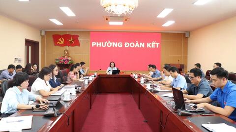 Phường Đoàn Kết tham dự Hội nghị toàn quốc sơ kết 1 năm 6 tháng triển khai thực hiện Nghị quyết số 57-NQ/TW.