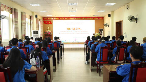 Bế giảng lớp bồi dưỡng lý luận chính trị dành cho đảng viên mới khóa II năm 2026.