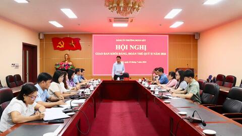 Phường Đoàn Kết giao ban khối Đảng, đoàn thể Quý II năm 2026.