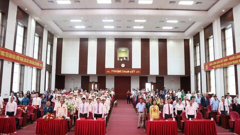 Trao tặng Huy hiệu Đảng đợt 02/9/2026