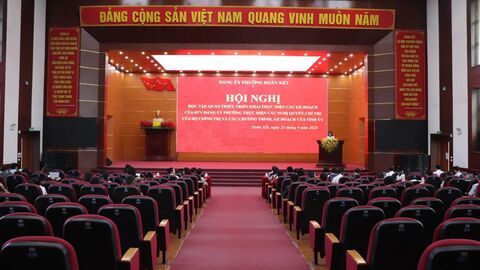 Đoàn Kết nghiên cứu, học tập, quán triệt và triển khai thực hiện một số nghị quyết, chỉ thị của Bộ Chính trị.