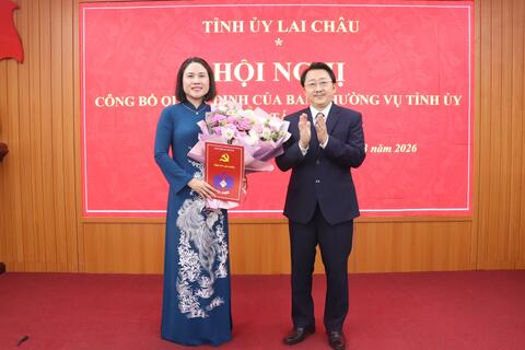 Hội nghị công bố quyết định của Ban Thường vụ Tỉnh ủy về công tác cán bộ.