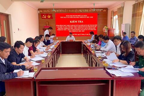 Tiểu ban văn kiện Đại hội Đảng bộ thành phố lần thứ V làm việc với phường Quyết Tiến
