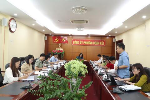 Đồng chí Đào Thị Lan Anh –TUV, Bí thư Đảng ủy phường đã chủ trì buổi làm việc với Ủy ban MTTQ phường và các cơ quan tham mưu, giúp việc Đảng ủy.