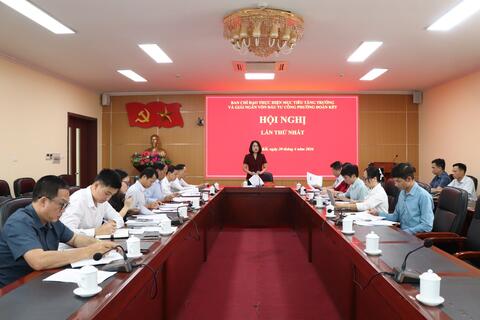 Phường Đoàn Kết họp Ban chỉ đạo thực hiện mục tiêu tăng trưởng và giải ngân vốn đầu tư công.