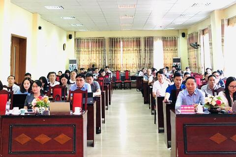 Hội nghị báo cáo viên và quán triệt các văn bản mới của Đảng