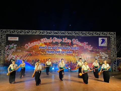 PHỐ ĐI BỘ HOÀNG DIỆU - THÀNH PHÔ LAI CHÂU
