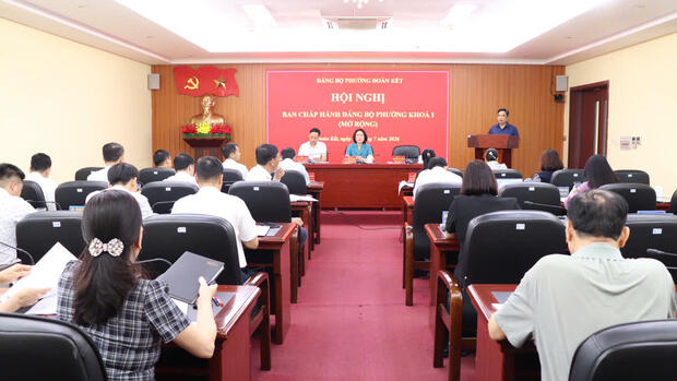 Hội nghị Ban chấp hành Đảng bộ phường Đoàn Kết mở rộng.