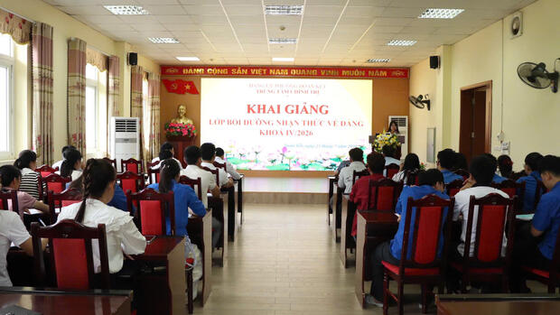 Khai giảng lớp bồi dưỡng nhận thức về Đảng khóa IV, năm 2026.