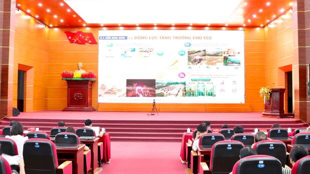 Phường Đoàn Kết tham gia học tập Nghị quyết Hội nghị Trung ương ba khóa XIV